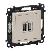 Valena LIFE Зарядное устройство с двумя USB-разьемами 240В/5В 1500мА С лицевой панелью Слоновая кост